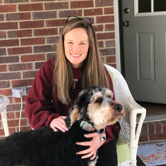 Meet your Posher, Laura - Picture 1 of 1